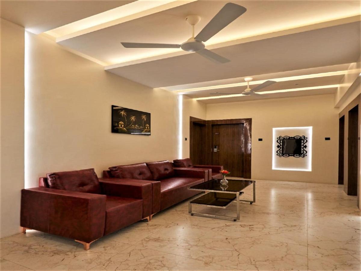Hotel Rose Gold Ahmednagar Esterno foto