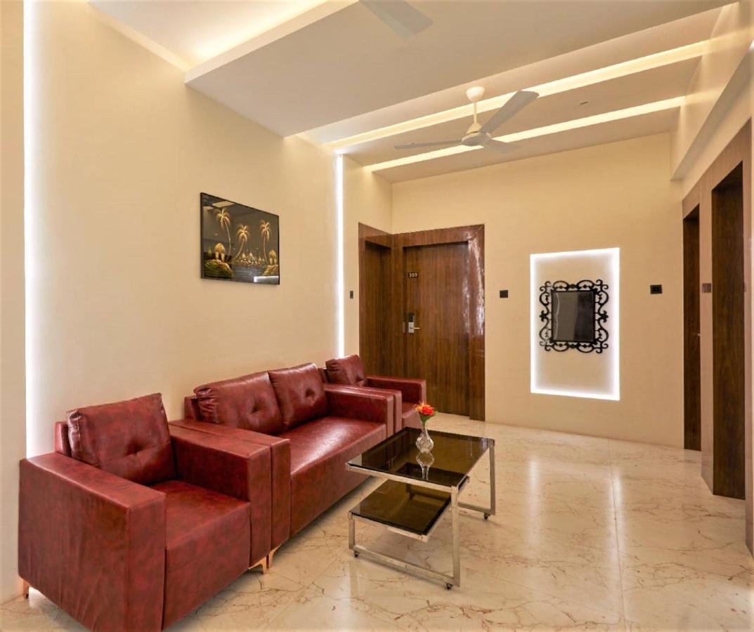 Hotel Rose Gold Ahmednagar Esterno foto