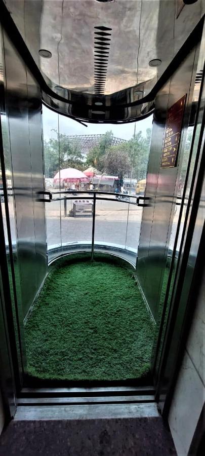 Hotel Rose Gold Ahmednagar Esterno foto