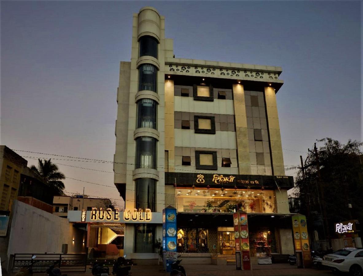 Hotel Rose Gold Ahmednagar Esterno foto